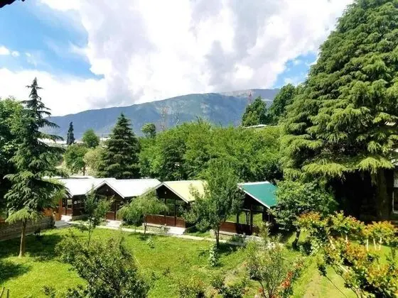 Mountain Inn Hotel Chitral