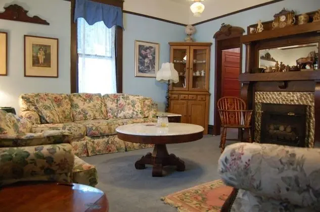 Mountain Laurel Inn - Oda