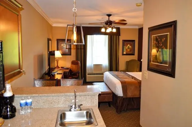 MOUNTAIN LODGE CONFERENCE CENTER