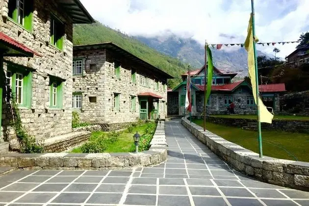 Mountain Lodges of Nepal - Phakding