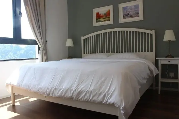Mountain & Theme Park Views' Cozy Suite - Oda