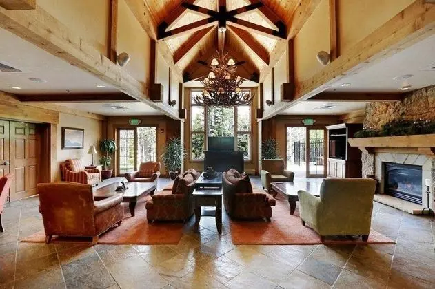 Mountain Thunder Lodge - Lobi