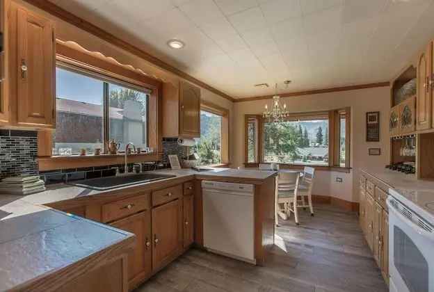 Mountain View Cottage - Mutfak