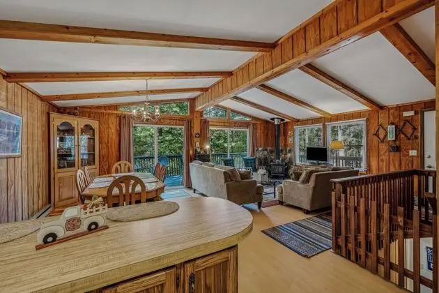 Mountain View Hideaway-87 Creekview - Oda