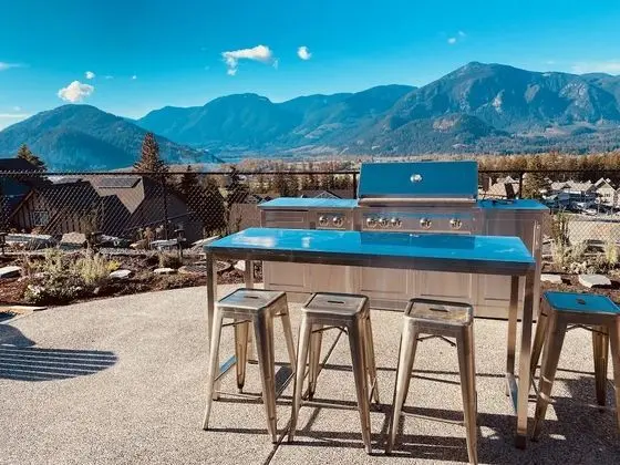 Mountain View Spa Retreat