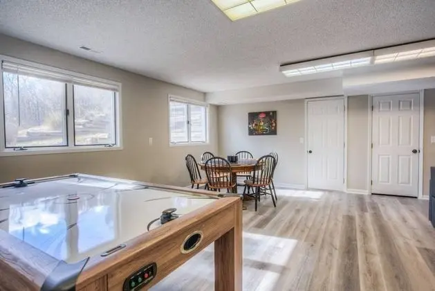 Mountain Viewsclose to Townhot-tubpet-friendly5 BR - İç Mekan