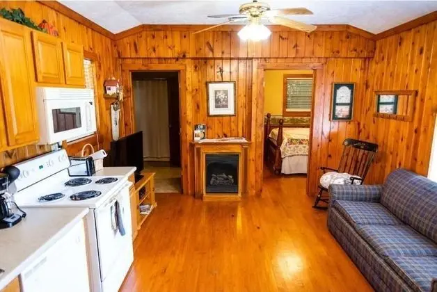 Mountainaire Cottages & Inn