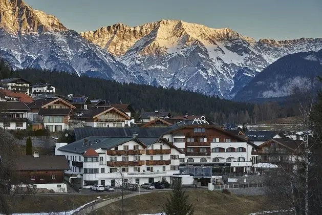 Mountains Hotel - Dış Mekan