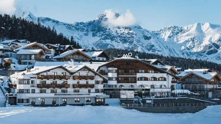 Mountains Hotel - Öne Çıkan Resim
