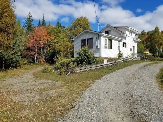 Mountainside Hideaway Cottage & Suites