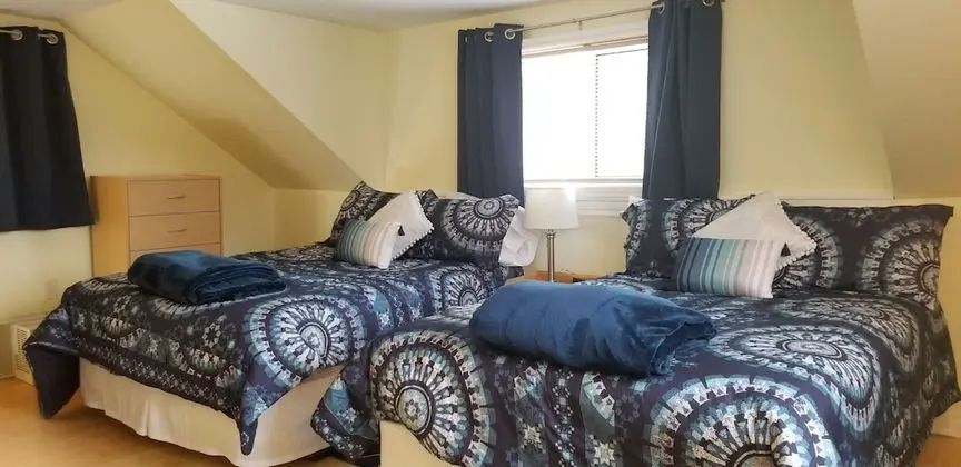 Mountainside Hideaway Cottage & Suites - Oda