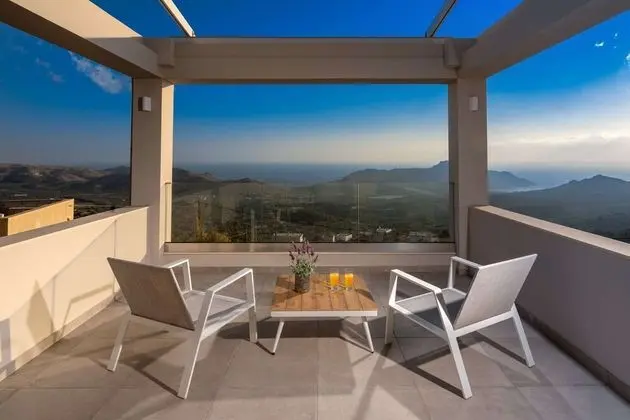 Mountainside Villa With Private Pool and Kids Playground Walk to Restaurant - Oda