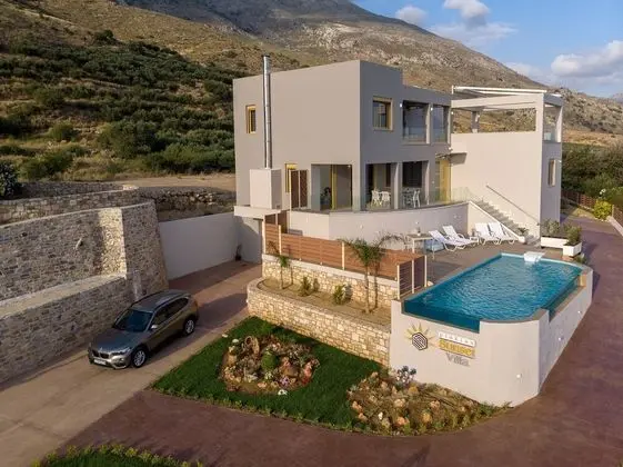 Mountainside Villa With Private Pool and Kids Playground Walk to Restaurant - Oda