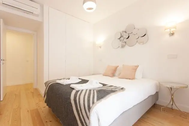 Mouraria Blue Three-Bedroom Apartment w/ Parking - by LU Holidays - Oda