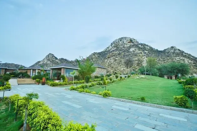 Moustache Grassfield Valley Resort - Dış Mekanlar