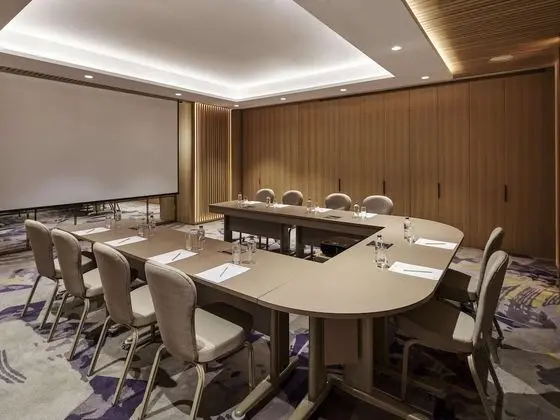 Mövenpick Hotel İstanbul Bosphorus - İş / Konferans