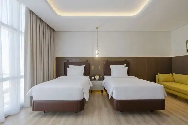 Mövenpick Hotel Jumeirah Village Triangle - Oda