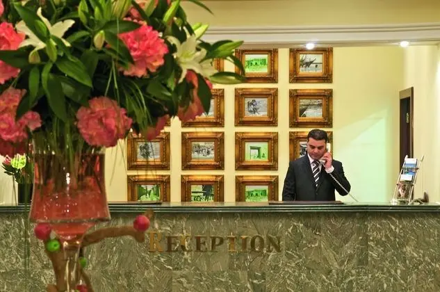 Mövenpick Hotel Kuwait - Lobi