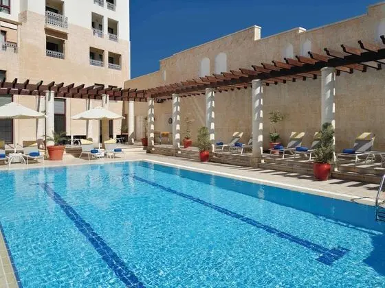 Mövenpick Resort Petra - Havuz