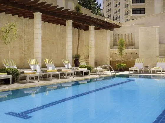 Mövenpick Resort Petra - Havuz