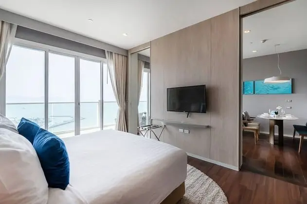 Movenpick Residence Beach Access 2BR - Oda