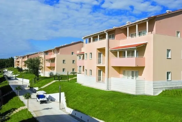 Mövenpick Hotel; Residences Kvarner Bay - Dış Mekan