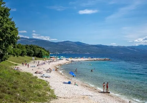Mövenpick Hotel; Residences Kvarner Bay - Plaj