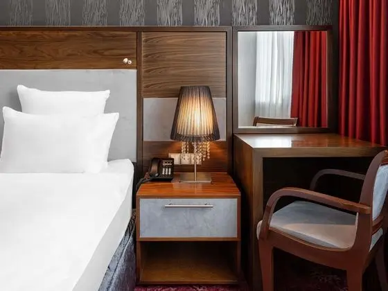 Mövenpick Hotel Sarajevo - Genel
