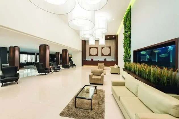 Mövenpick Suriwongse Hotel Chiang Mai - Lobi