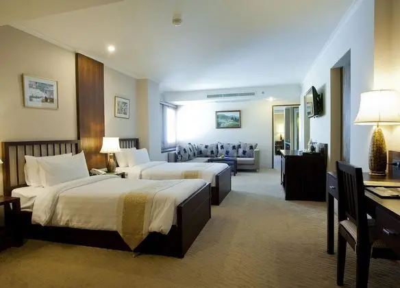Mövenpick Suriwongse Hotel Chiang Mai - Oda