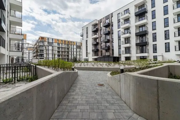 Movie Jacuzzi Apartment by Renters