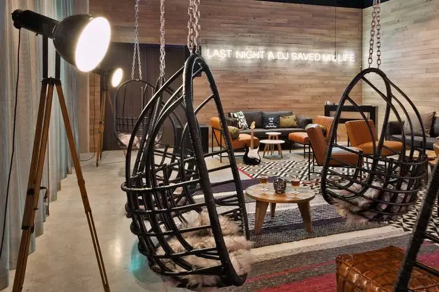 Moxy Amsterdam Houthavens