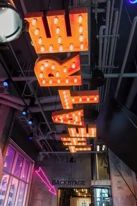 Moxy Boston Downtown, a Marriott Hotel - Lobi