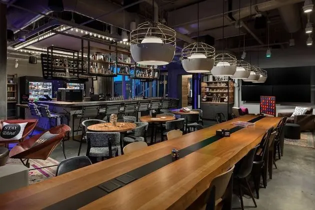 Moxy Boston Downtown, a Marriott Hotel - Yerinde Yemek