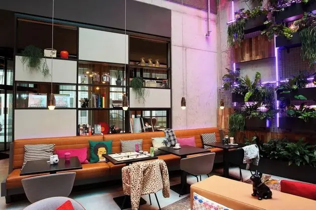 Moxy Brussels City Center, a Marriott Hotel - Öne Çıkan Resim