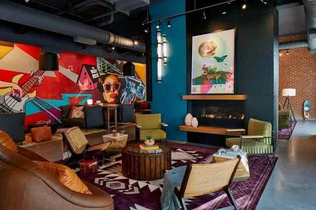 Moxy Chattanooga Downtown, a Marriott Hotel