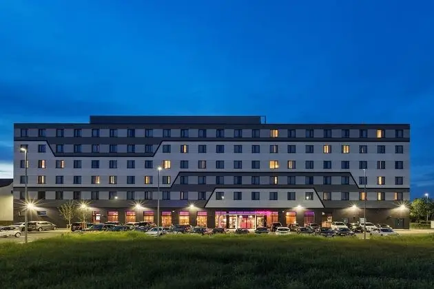 Moxy Frankfurt Airport Kelsterbach, a Marriott Hotel