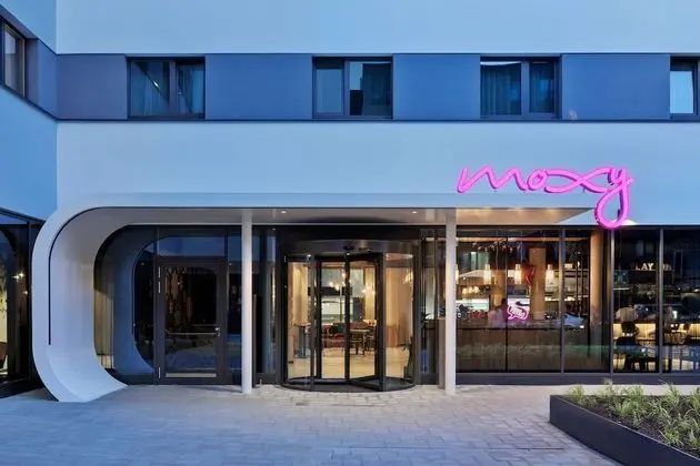 Moxy Hamburg Altona, a Marriott Hotel