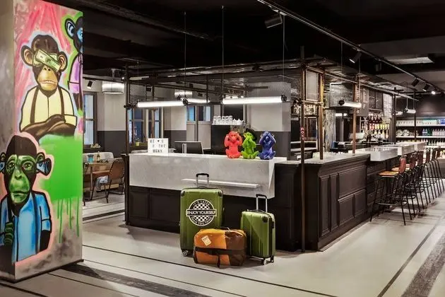 Moxy Lille City, a Marriott Hotel - Lobi
