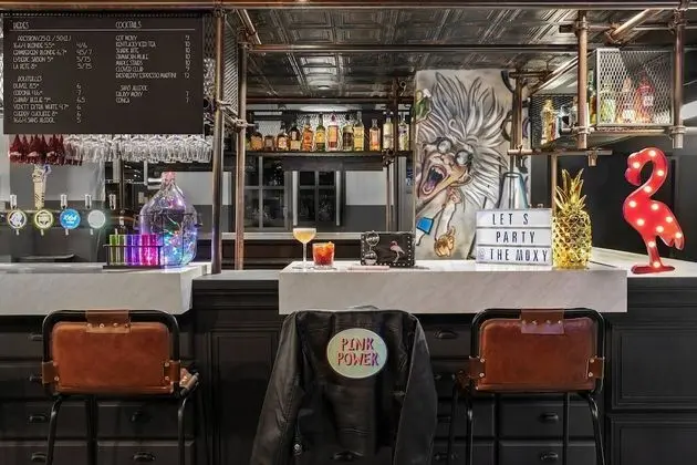 Moxy Lille City, a Marriott Hotel - Yerinde Yemek