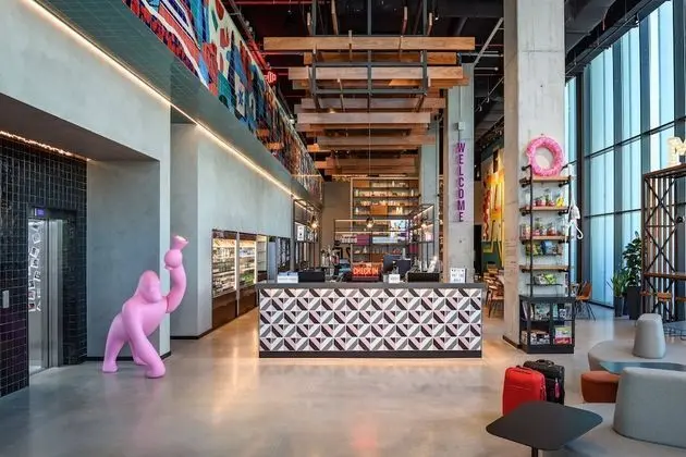 Moxy Lisboa Oriente, a Marriott Hotel - Lobi