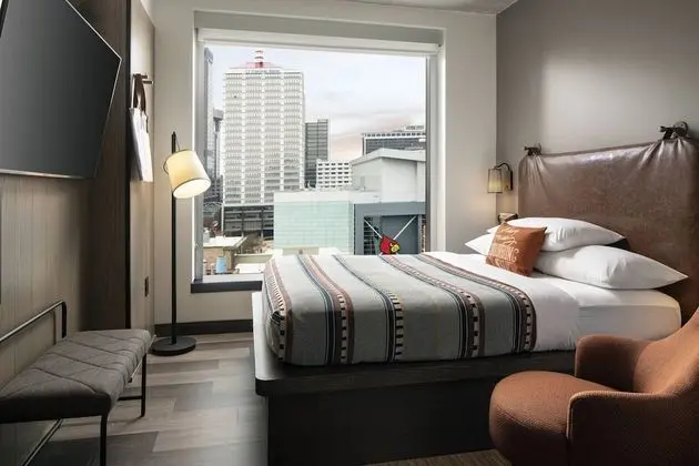 Moxy Louisville Downtown, a Marriott Hotel - Öne Çıkan Resim