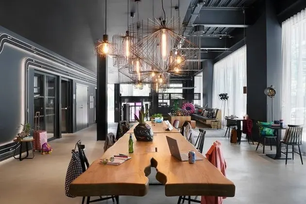 Moxy Milton Keynes, a Marriott Hotel - İç Mekan