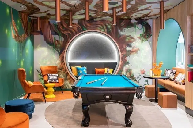 Moxy Paris Val D’Europe, a Marriott Hotel - Havuz