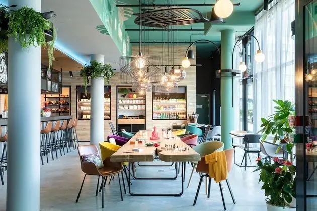 Moxy Paris Val D’Europe, a Marriott Hotel - Öne Çıkan Resim