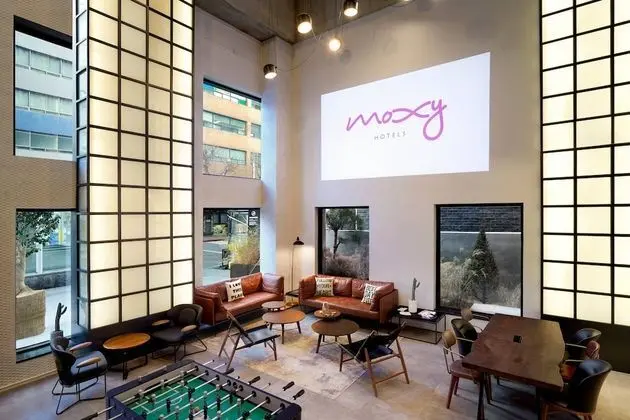 Moxy Seoul Insadong, A Marriott Hotel - Lobi