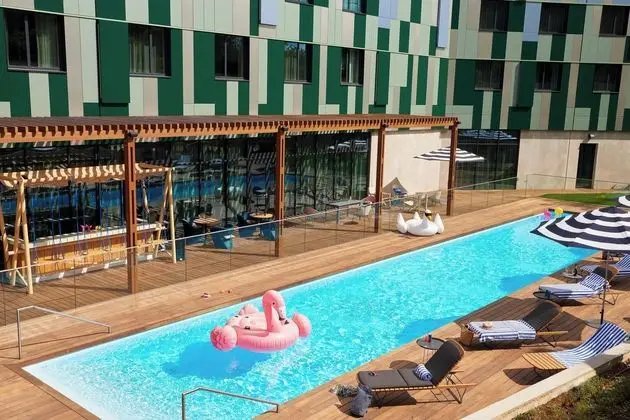 Moxy Sophia Antipolis, a Marriott Hotel - Havuz