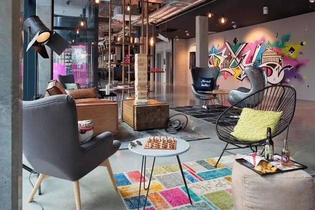 MOXY Stuttgart Airport/Messe, a Marriott Hotel - Lobi