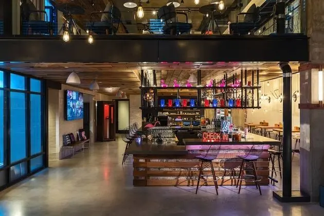 Moxy Washington, DC Downtown, a Marriott Hotel