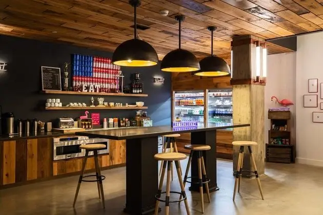 Moxy Washington, DC Downtown, a Marriott Hotel - Yerinde Yemek